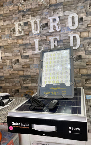 Foco Solar LED 300W